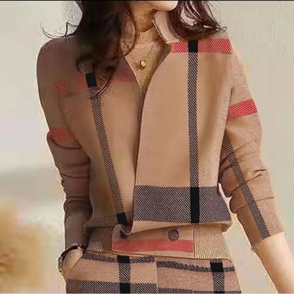 STYLEWE Plaid Cardigan in Tan and Black - Picture 1 of 1